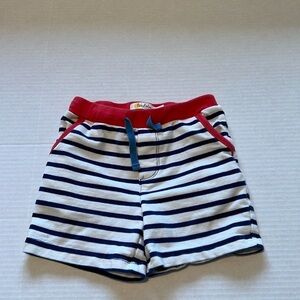 Baby Boden short size 18-24M